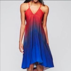 Athleta Day Trip Ombré Red Blue Open
Back Strappy Midi Dress Size Small